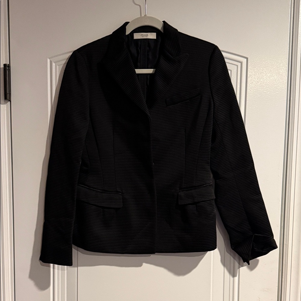 Prada blazer preowned no sz listed